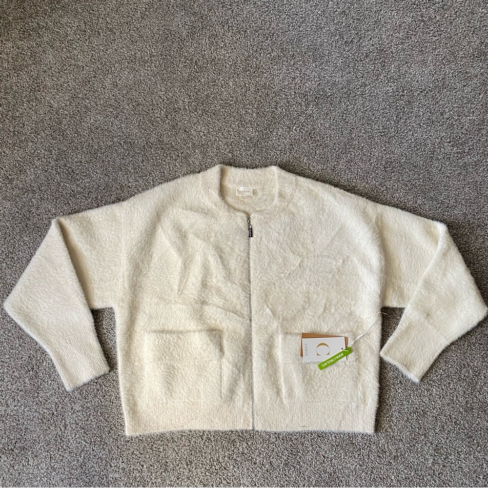 CYRUS Sz:L NEW